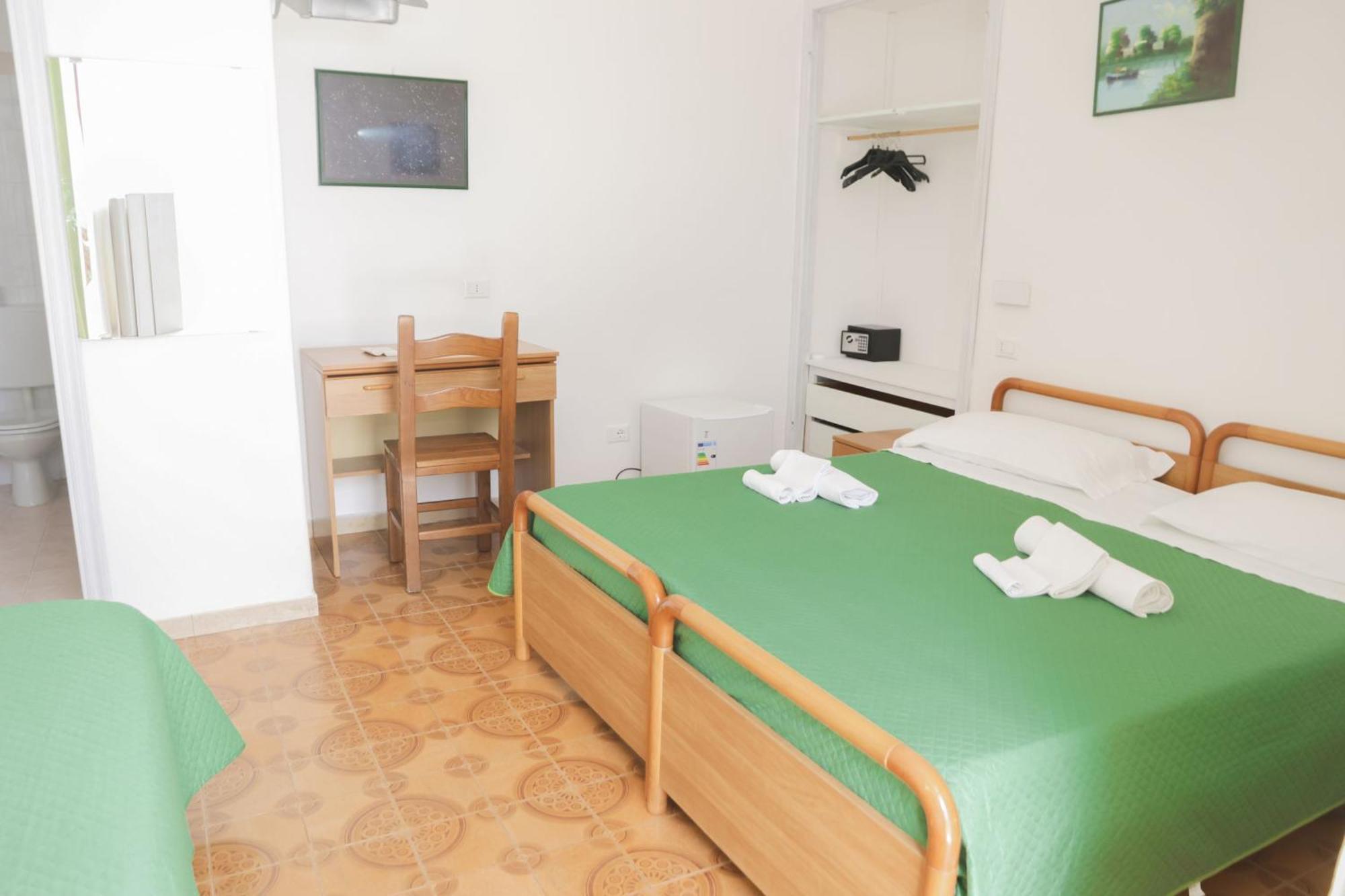 Hotel Cesotta Forio  Bagian luar foto