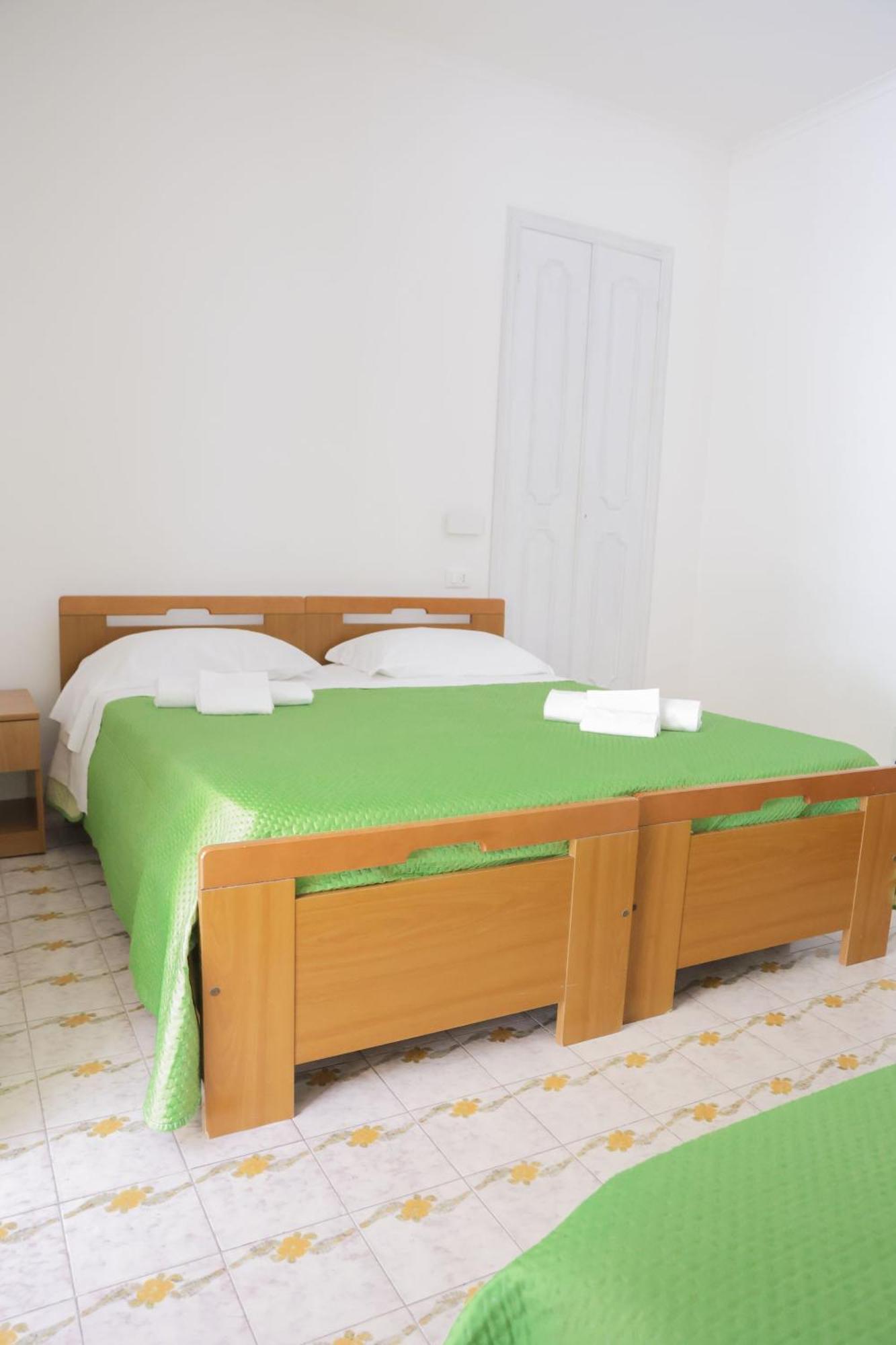 Hotel Cesotta Forio  Bagian luar foto