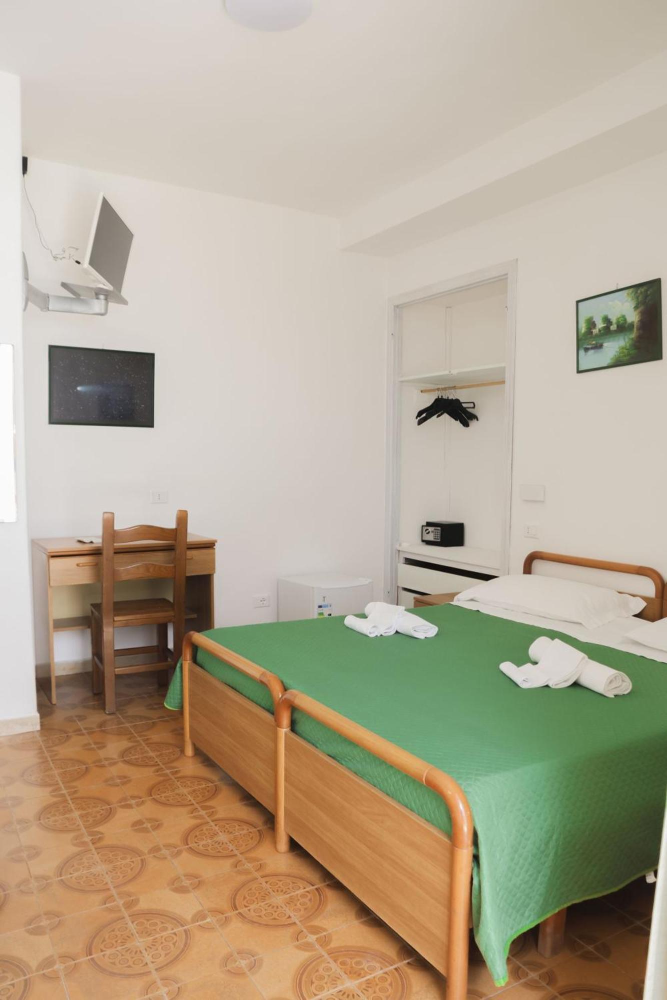 Hotel Cesotta Forio  Bagian luar foto