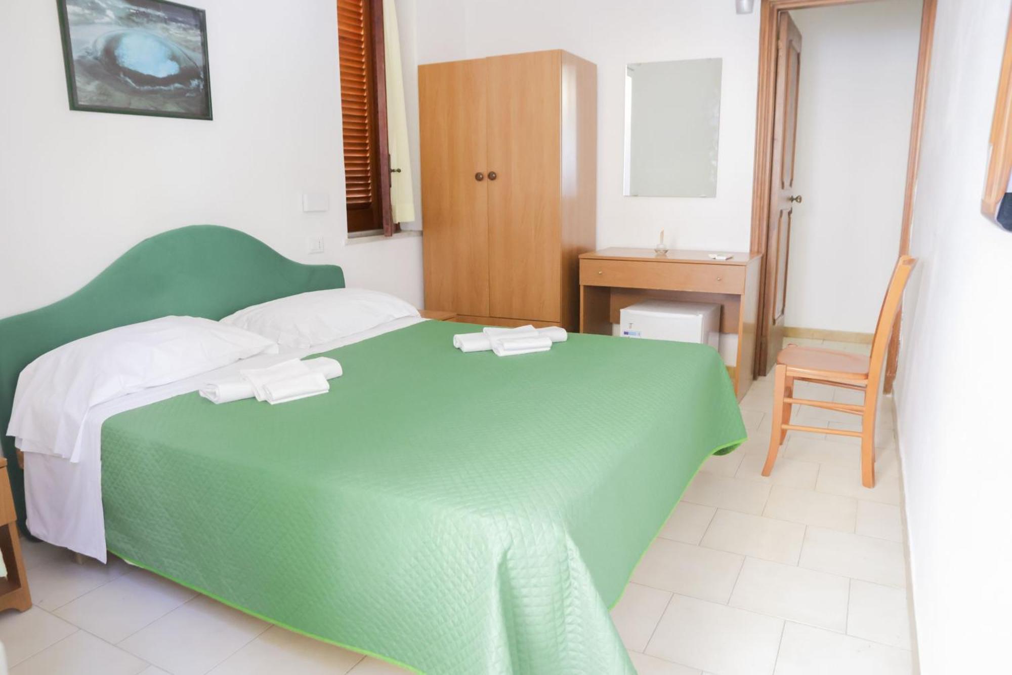 Hotel Cesotta Forio  Bagian luar foto