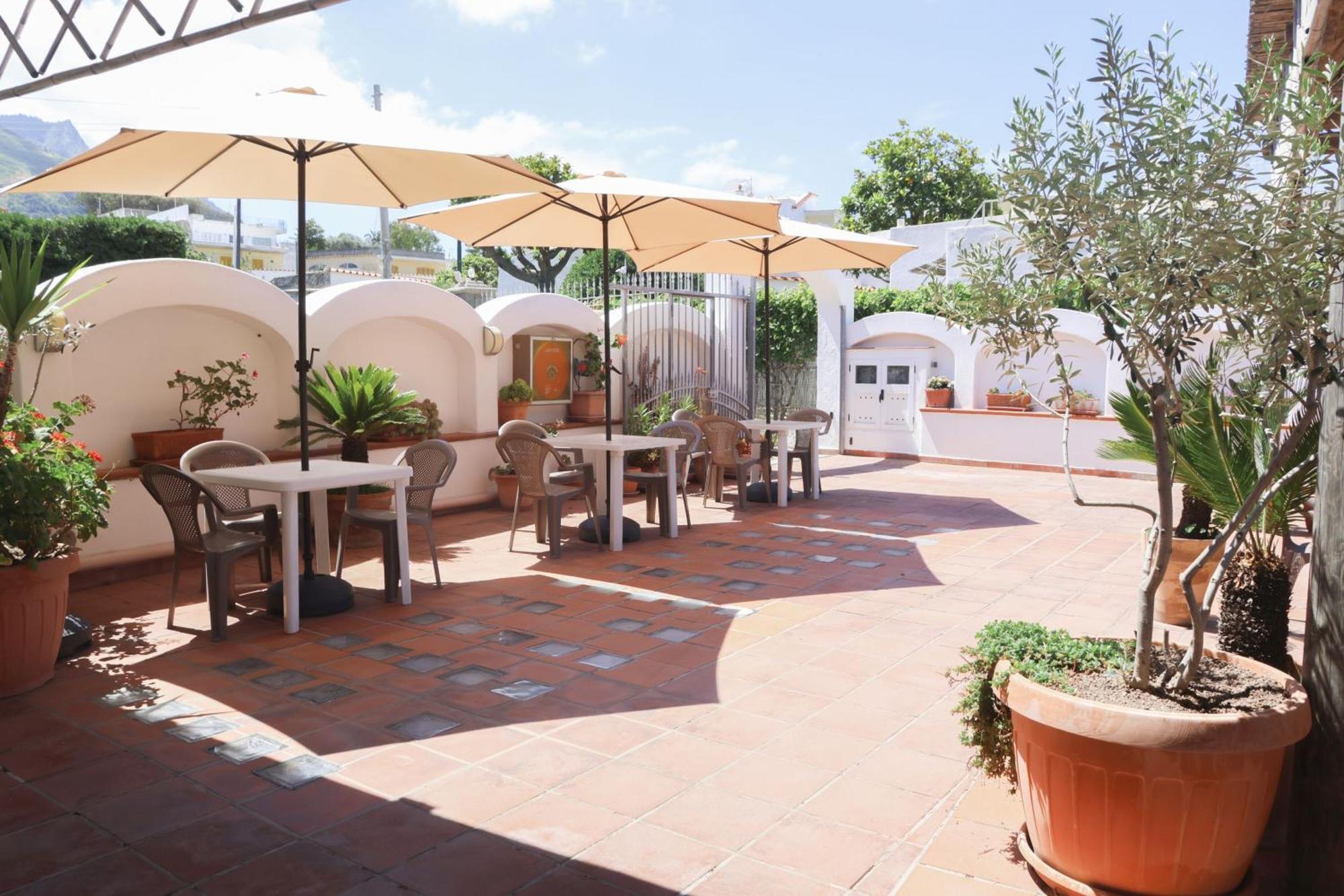 Hotel Cesotta Forio  Bagian luar foto